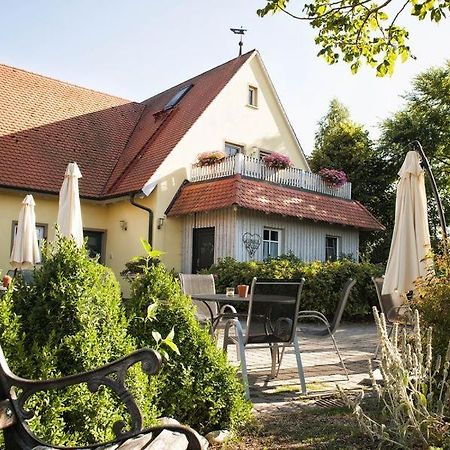 Апартаменты Weinhof Grosch Sugenheim Экстерьер фото